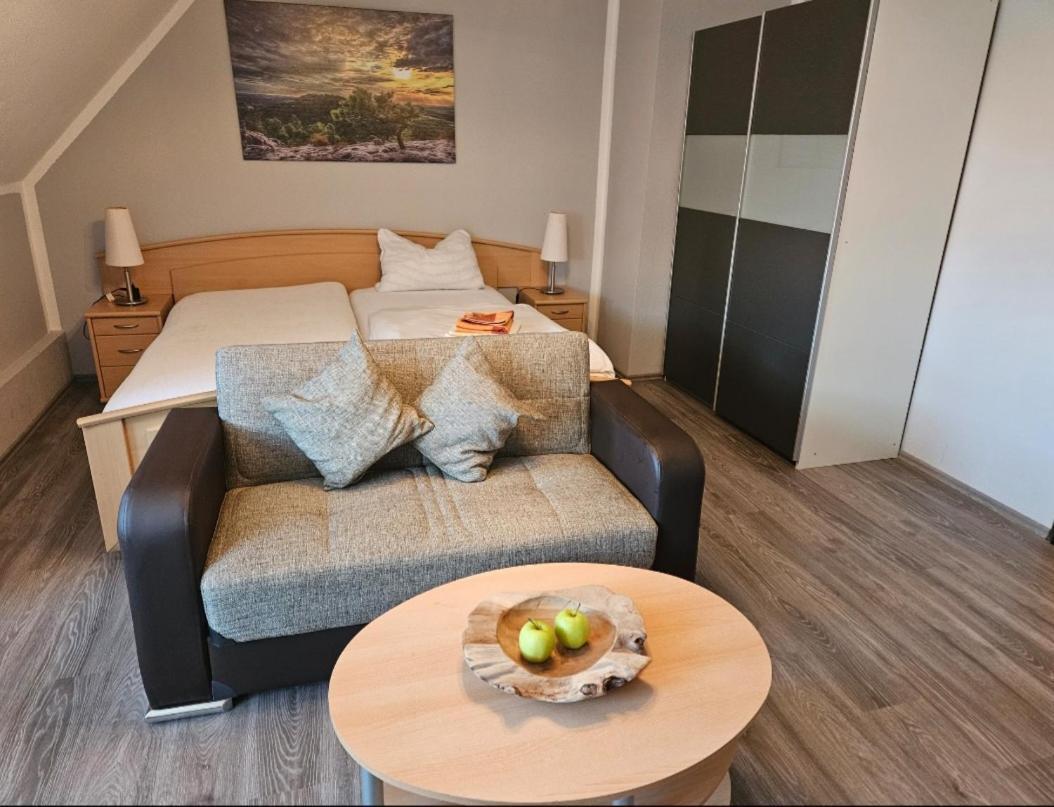 Hotel Zur Schmiede Heiningen Exteriér fotografie
